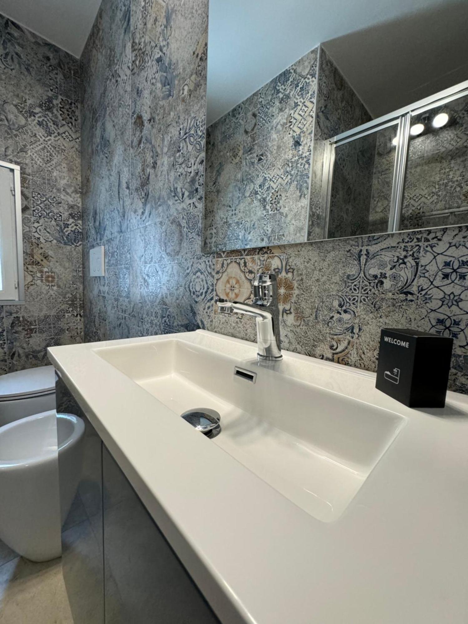 Edo House Anzio - Beachfront - Fronte Mare - Affittacamere Экстерьер фото