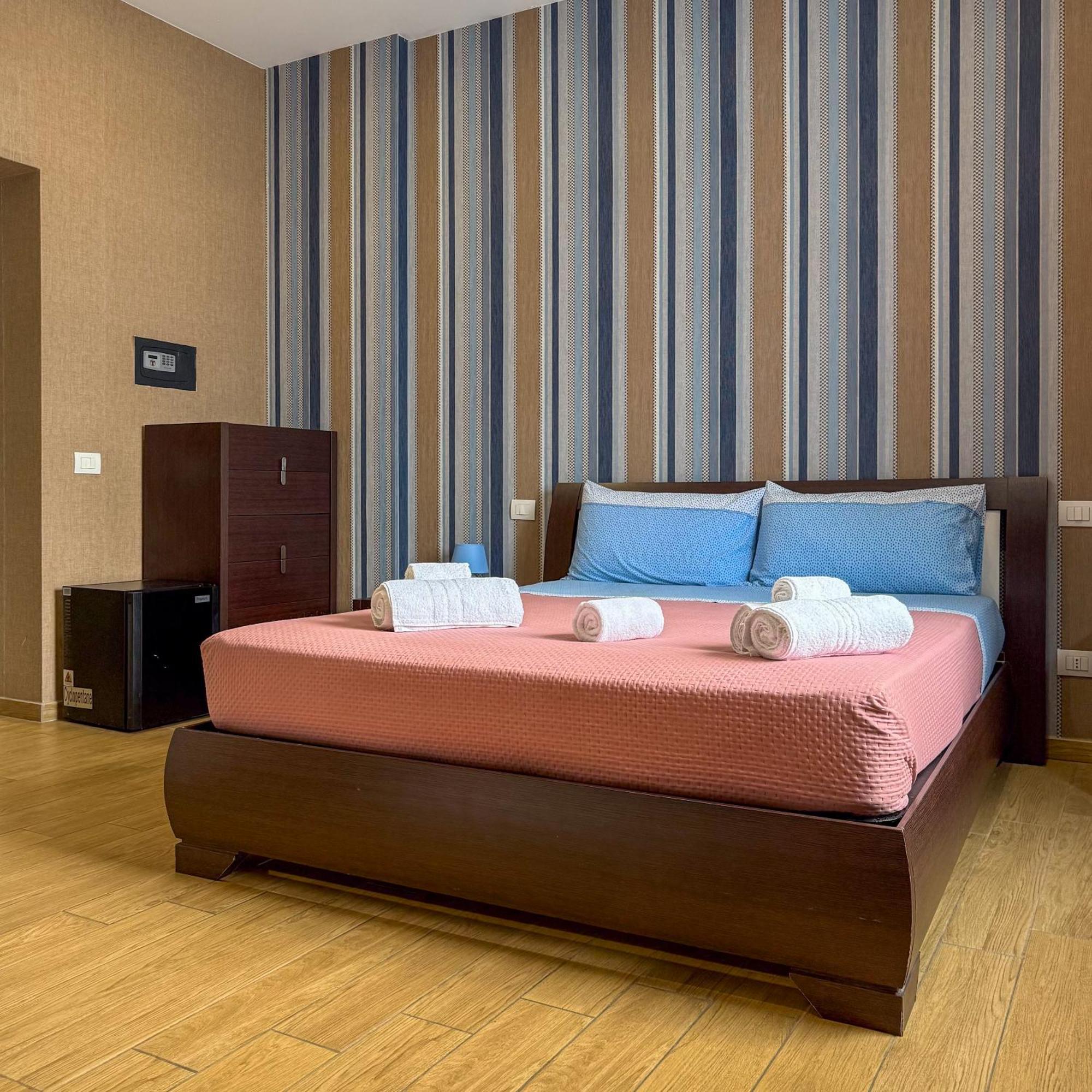 Edo House Anzio - Beachfront - Fronte Mare - Affittacamere Экстерьер фото